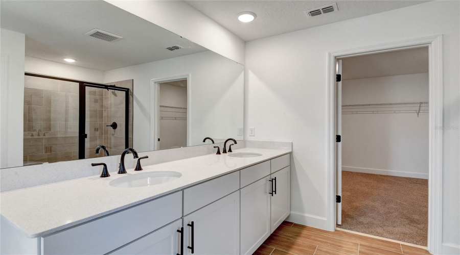 Mount Dora, Florida 32757, 4 Bedroom Bedrooms, ,3 Bathroombathrooms,Residential,For Sale,Cloud Ridge,0,Mfrs5149233