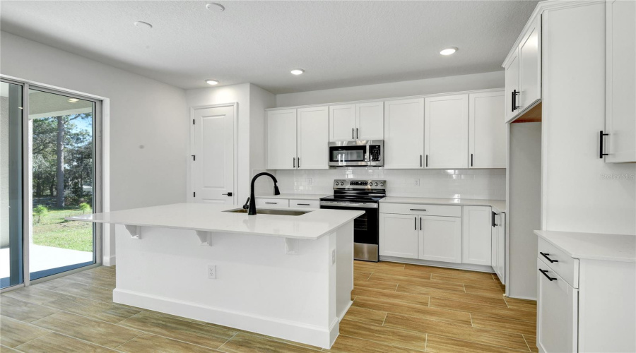 Mount Dora, Florida 32757, 4 Bedroom Bedrooms, ,3 Bathroombathrooms,Residential,For Sale,Cloud Ridge,0,Mfrs5149233