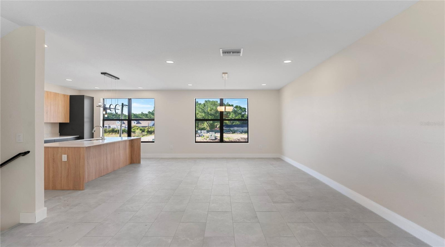Tampa, Florida 33614, 3 Bedroom Bedrooms, ,3 Bathroombathrooms,Residential,For Sale,Fontanarosa Village,0,Mfrtb8534356