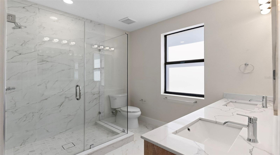 Tampa, Florida 33614, 3 Bedroom Bedrooms, ,3 Bathroombathrooms,Residential,For Sale,Fontanarosa Village,0,Mfrtb8534356