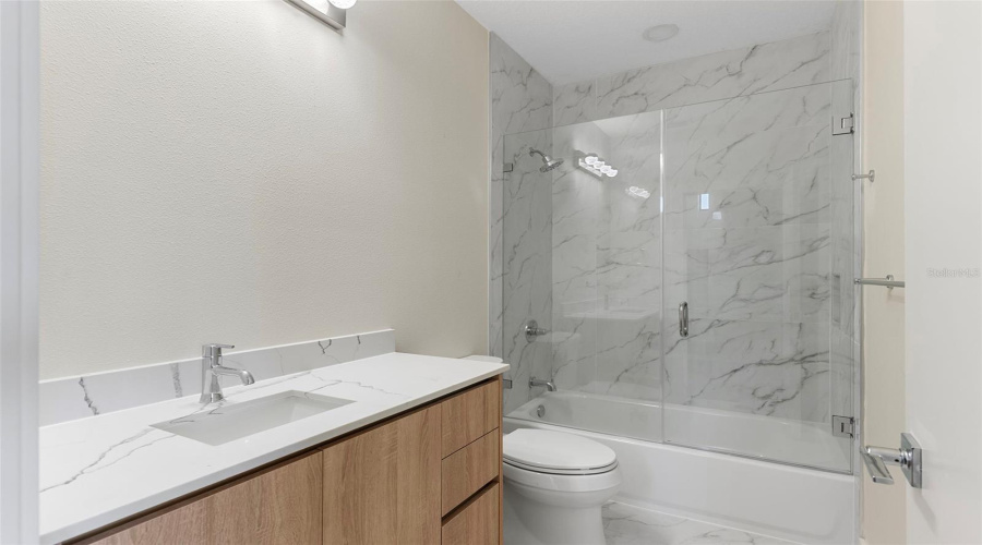 Tampa, Florida 33614, 3 Bedroom Bedrooms, ,3 Bathroombathrooms,Residential,For Sale,Fontanarosa Village,0,Mfrtb8534356