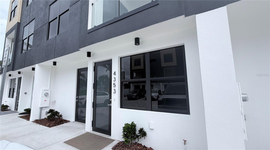 Tampa, Florida 33614, 3 Bedroom Bedrooms, ,3 Bathroombathrooms,Residential,For Sale,Fontanarosa Village,0,Mfrtb8534356