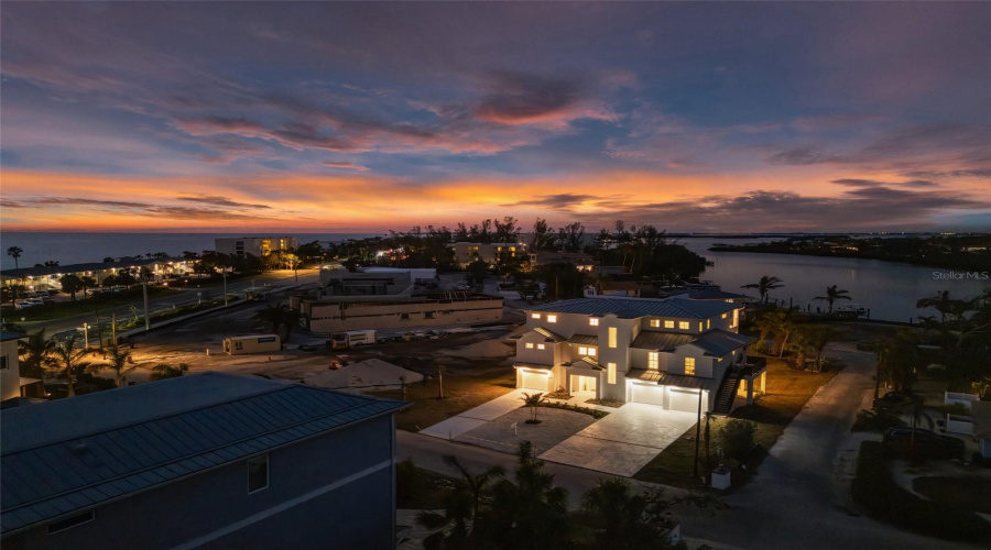 Longboat Key, Florida 34228, 5 Bedroom Bedrooms, ,5 Bathroombathrooms,Residential,For Sale,Buttonwood,0,Mfra4640902