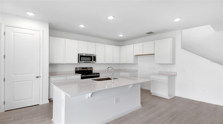 Winter Haven, Florida 33884, 4 Bedroom Bedrooms, ,3 Bathroombathrooms,Residential,For Sale,Mickey,0,Mfrs5137804