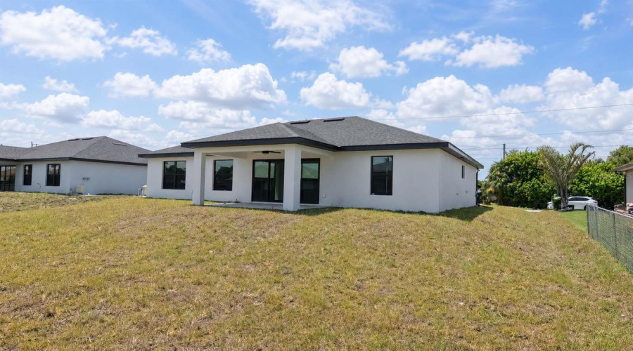 Lehigh Acres, Florida 33976, 3 Bedroom Bedrooms, ,2 Bathroombathrooms,Residential,For Sale,14Th,0,Mfrc7527391