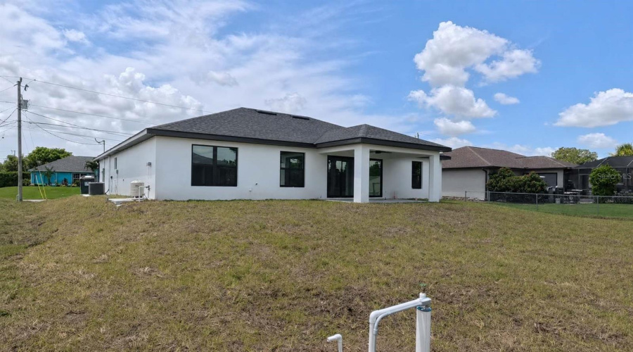 Lehigh Acres, Florida 33976, 3 Bedroom Bedrooms, ,2 Bathroombathrooms,Residential,For Sale,14Th,0,Mfrc7527391
