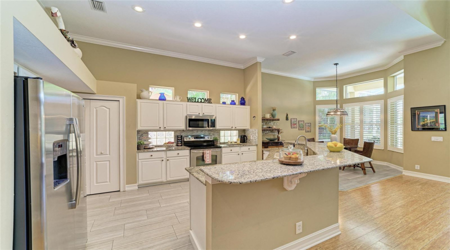 Palmetto, Florida 34221, 4 Bedroom Bedrooms, ,2 Bathroombathrooms,Residential,For Sale,10Th,0,Mfra4695757