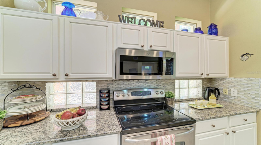 Palmetto, Florida 34221, 4 Bedroom Bedrooms, ,2 Bathroombathrooms,Residential,For Sale,10Th,0,Mfra4695757
