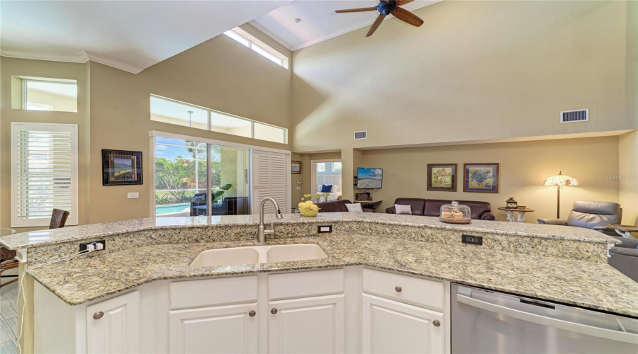 Palmetto, Florida 34221, 4 Bedroom Bedrooms, ,2 Bathroombathrooms,Residential,For Sale,10Th,0,Mfra4695757