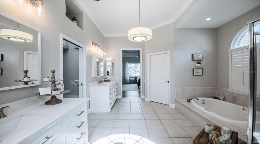 Lakeland, Florida 33813, 4 Bedroom Bedrooms, ,3 Bathroombathrooms,Residential,For Sale,Vista Hills,0,Mfrl4964307
