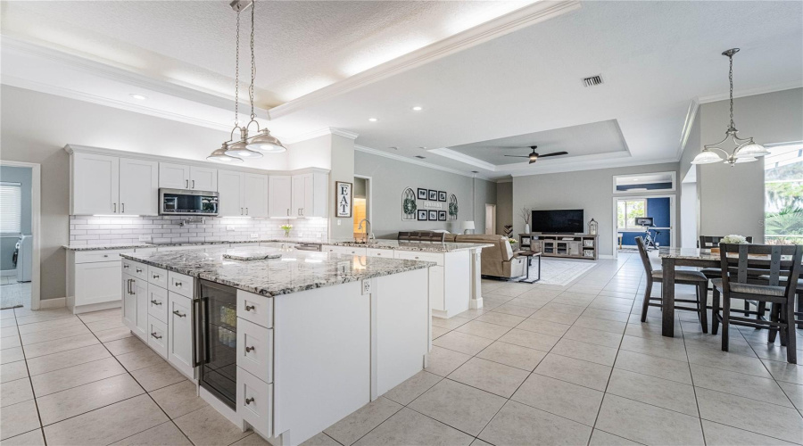 Lakeland, Florida 33813, 4 Bedroom Bedrooms, ,3 Bathroombathrooms,Residential,For Sale,Vista Hills,0,Mfrl4964307