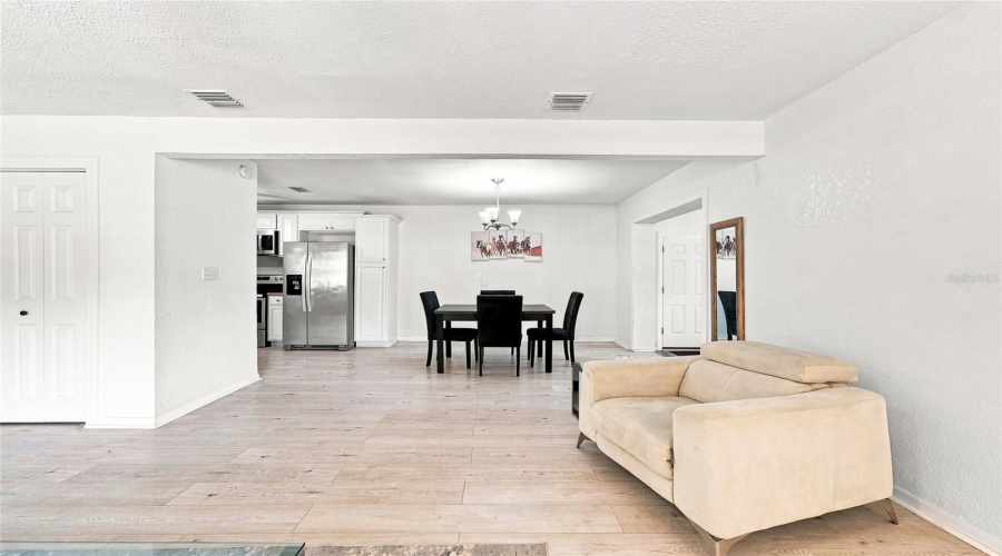 Tampa, Florida 33617, 4 Bedroom Bedrooms, ,2 Bathroombathrooms,Residential,For Sale,River Hills,0,Mfrtb8531558