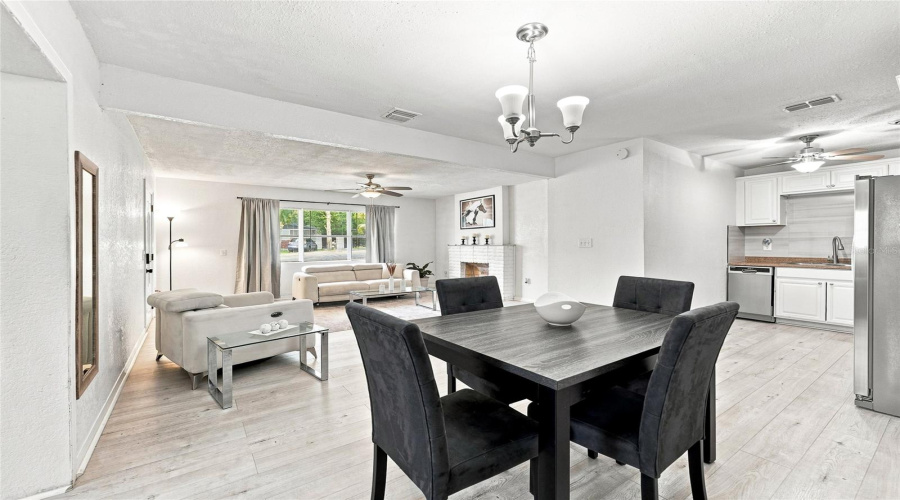Tampa, Florida 33617, 4 Bedroom Bedrooms, ,2 Bathroombathrooms,Residential,For Sale,River Hills,0,Mfrtb8531558