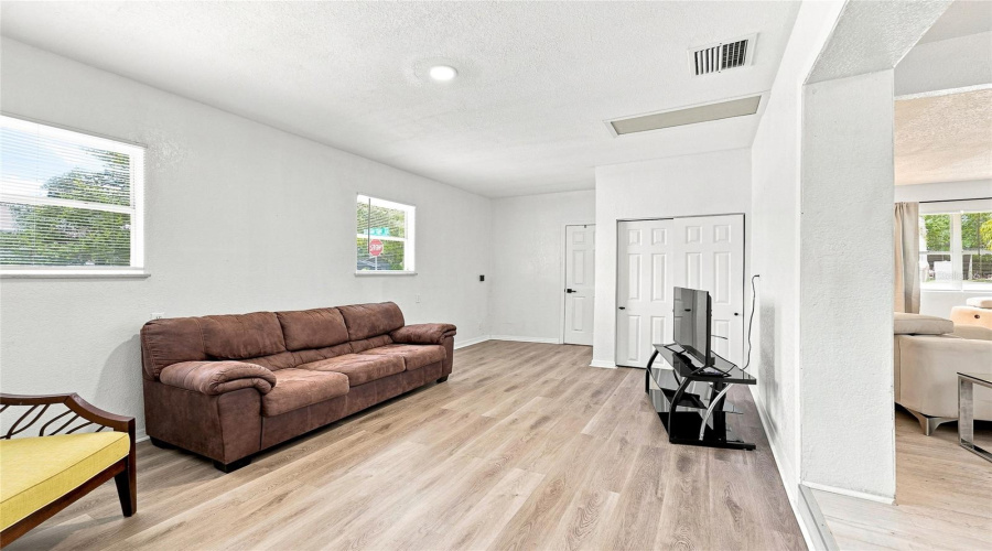 Tampa, Florida 33617, 4 Bedroom Bedrooms, ,2 Bathroombathrooms,Residential,For Sale,River Hills,0,Mfrtb8531558