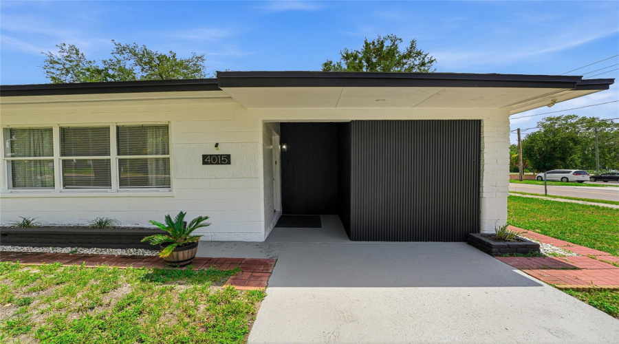 Tampa, Florida 33617, 4 Bedroom Bedrooms, ,2 Bathroombathrooms,Residential,For Sale,River Hills,0,Mfrtb8531558