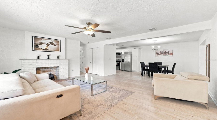 Tampa, Florida 33617, 4 Bedroom Bedrooms, ,2 Bathroombathrooms,Residential,For Sale,River Hills,0,Mfrtb8531558