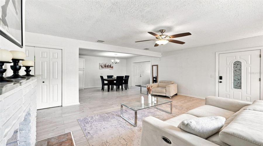 Tampa, Florida 33617, 4 Bedroom Bedrooms, ,2 Bathroombathrooms,Residential,For Sale,River Hills,0,Mfrtb8531558