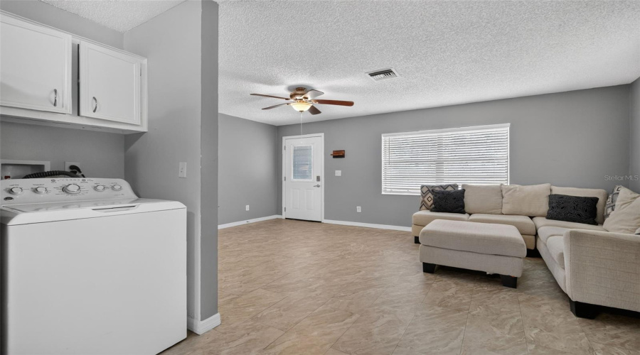Groveland, Florida 34736, 2 Bedroom Bedrooms, ,1 Bathroombathrooms,Residential,For Sale,Howard,0,Mfrg5116092