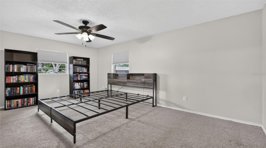 Groveland, Florida 34736, 2 Bedroom Bedrooms, ,1 Bathroombathrooms,Residential,For Sale,Howard,0,Mfrg5116092