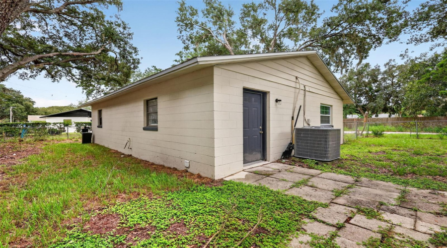 Groveland, Florida 34736, 2 Bedroom Bedrooms, ,1 Bathroombathrooms,Residential,For Sale,Howard,0,Mfrg5116092