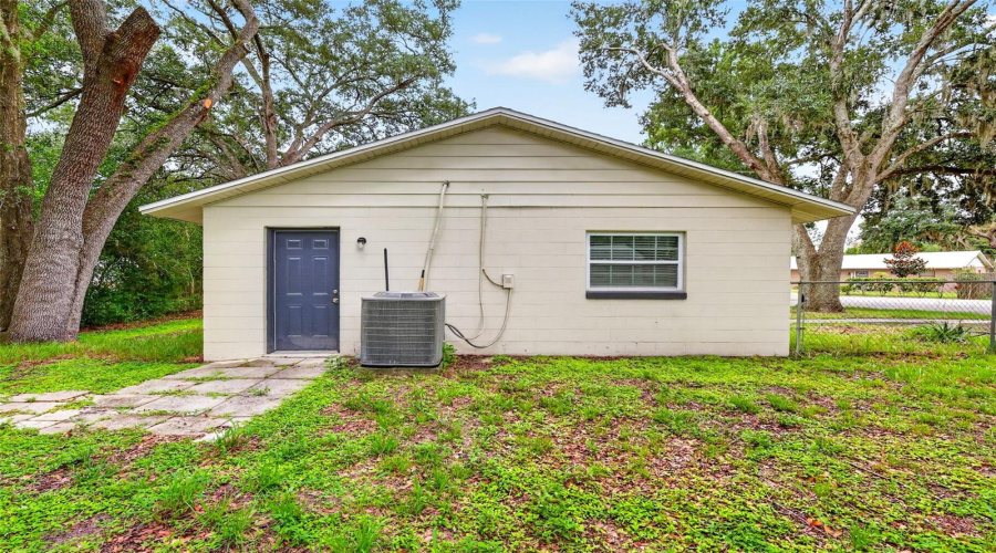 Groveland, Florida 34736, 2 Bedroom Bedrooms, ,1 Bathroombathrooms,Residential,For Sale,Howard,0,Mfrg5116092