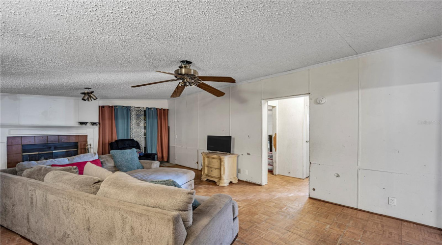 Minneola, Florida 34715, 3 Bedroom Bedrooms, ,2 Bathroombathrooms,Residential,For Sale,Grassy Lake,0,Mfro6400387