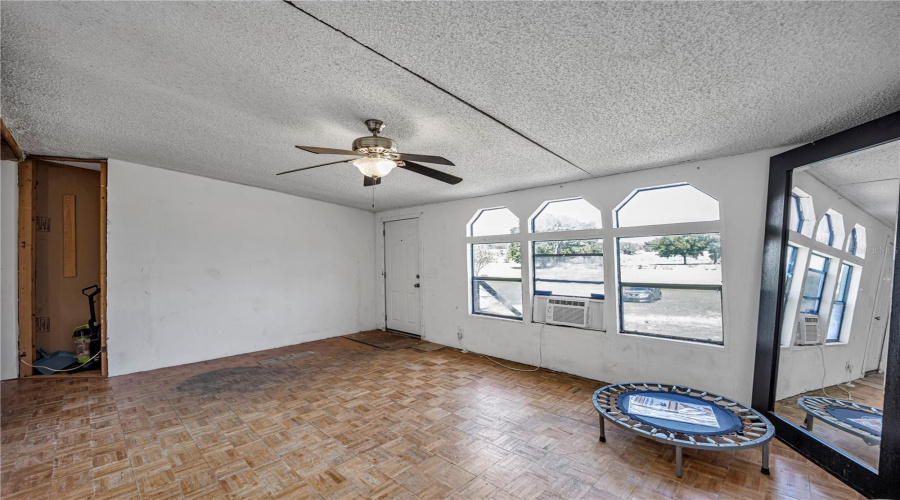 Minneola, Florida 34715, 3 Bedroom Bedrooms, ,2 Bathroombathrooms,Residential,For Sale,Grassy Lake,0,Mfro6400387