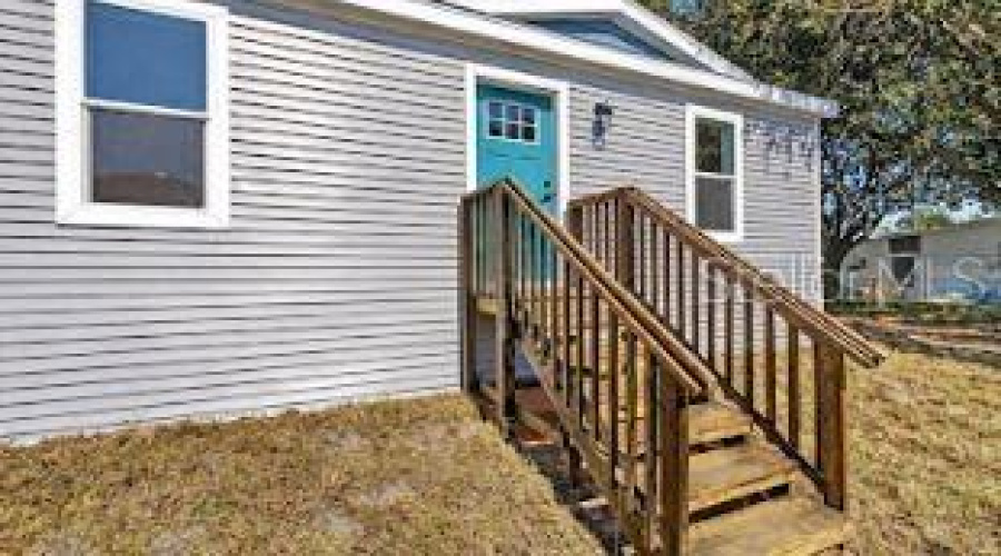 Astor, Florida 32102, 3 Bedroom Bedrooms, ,2 Bathroombathrooms,Residential,For Sale,Armadillo,0,Mfrp4936465