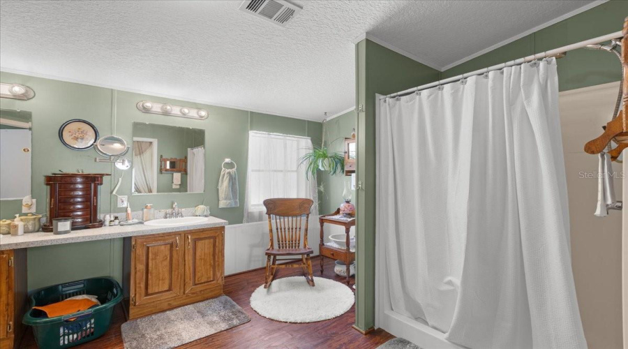 Old Town, Florida 32680, 3 Bedroom Bedrooms, ,2 Bathroombathrooms,Residential,For Sale,743Rd,0,Mfrgc537628