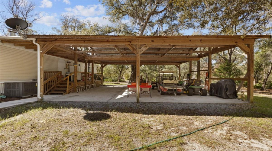 Old Town, Florida 32680, 3 Bedroom Bedrooms, ,2 Bathroombathrooms,Residential,For Sale,743Rd,0,Mfrgc537628
