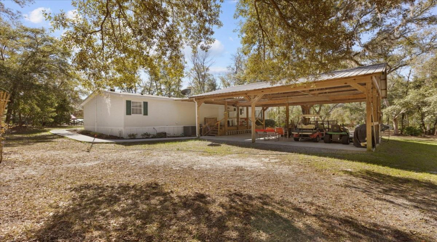 Old Town, Florida 32680, 3 Bedroom Bedrooms, ,2 Bathroombathrooms,Residential,For Sale,743Rd,0,Mfrgc537628