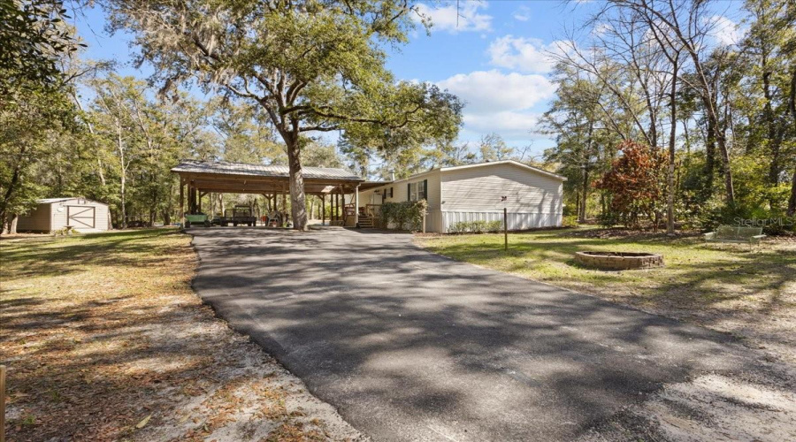 Old Town, Florida 32680, 3 Bedroom Bedrooms, ,2 Bathroombathrooms,Residential,For Sale,743Rd,0,Mfrgc537628