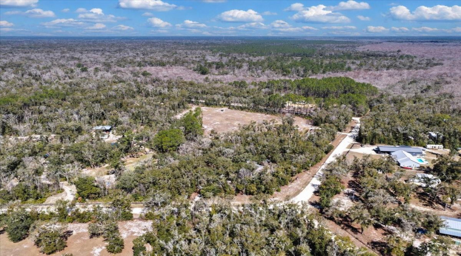 Old Town, Florida 32680, 3 Bedroom Bedrooms, ,2 Bathroombathrooms,Residential,For Sale,743Rd,0,Mfrgc537628