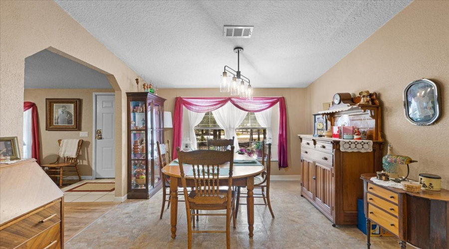 Old Town, Florida 32680, 3 Bedroom Bedrooms, ,2 Bathroombathrooms,Residential,For Sale,743Rd,0,Mfrgc537628
