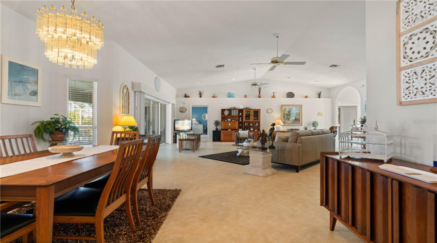 Punta Gorda, Florida 33950, 3 Bedroom Bedrooms, ,2 Bathroombathrooms,Residential,For Sale,Suzi,0,Mfrc7529571