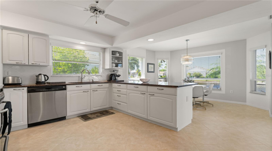 Punta Gorda, Florida 33950, 3 Bedroom Bedrooms, ,2 Bathroombathrooms,Residential,For Sale,Suzi,0,Mfrc7529571