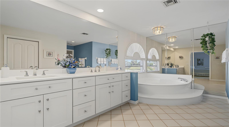 Punta Gorda, Florida 33950, 3 Bedroom Bedrooms, ,2 Bathroombathrooms,Residential,For Sale,Suzi,0,Mfrc7529571