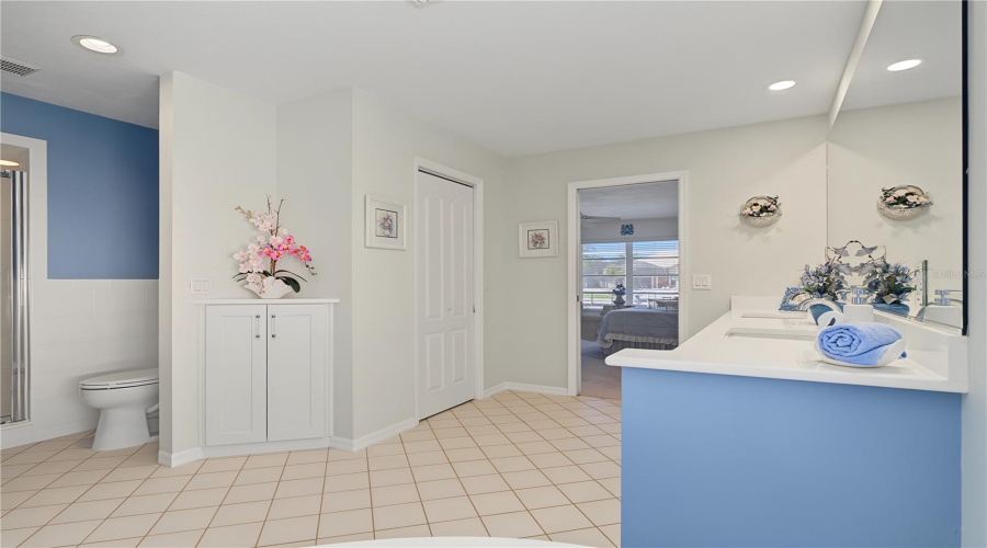 Punta Gorda, Florida 33950, 3 Bedroom Bedrooms, ,2 Bathroombathrooms,Residential,For Sale,Suzi,0,Mfrc7529571