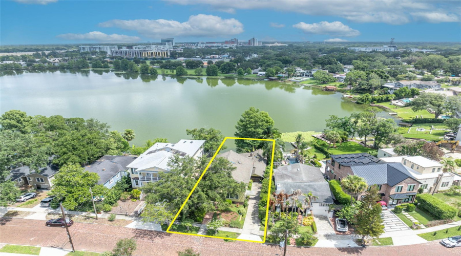 Beautiful Setting And Quiet, Peaceful Neighborhood Directly On Lake Highland