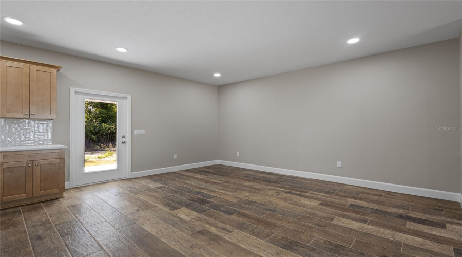 Trenton, Florida 32693, 3 Bedroom Bedrooms, ,2 Bathroombathrooms,Residential,For Sale,Dorie,0,Mfrgc540180