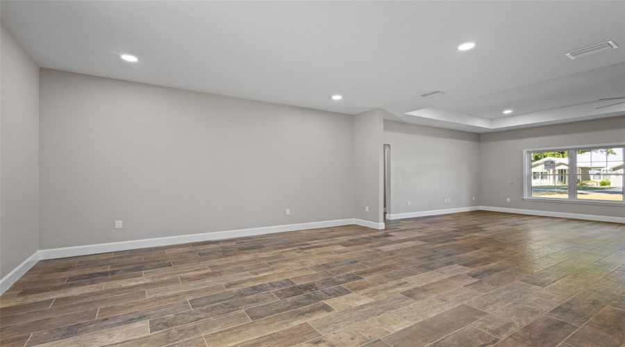 Trenton, Florida 32693, 3 Bedroom Bedrooms, ,2 Bathroombathrooms,Residential,For Sale,Dorie,0,Mfrgc540180