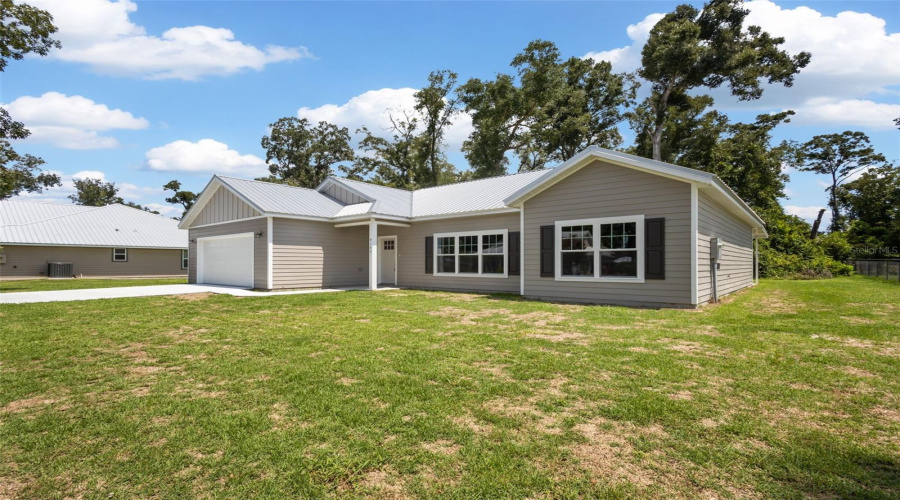 Trenton, Florida 32693, 3 Bedroom Bedrooms, ,2 Bathroombathrooms,Residential,For Sale,Dorie,0,Mfrgc540180