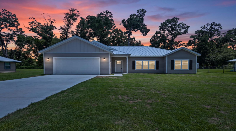 Trenton, Florida 32693, 3 Bedroom Bedrooms, ,2 Bathroombathrooms,Residential,For Sale,Dorie,0,Mfrgc540180