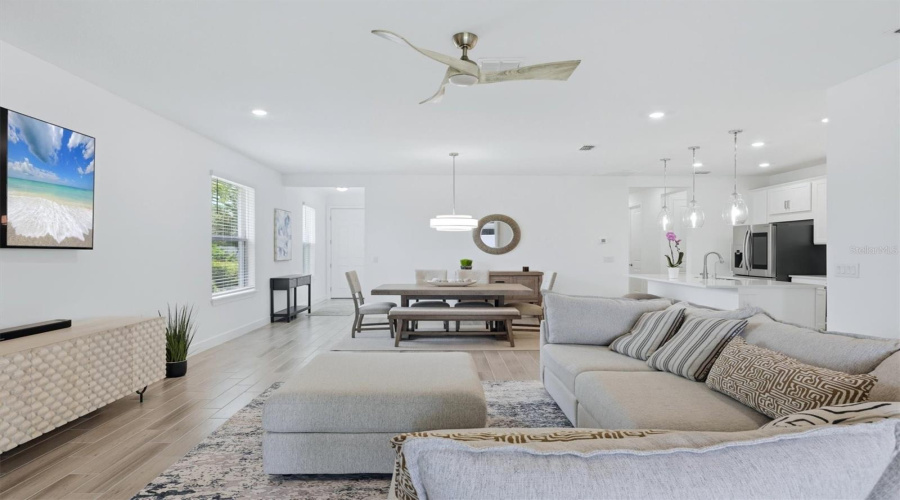 Palmetto, Florida 34221, 3 Bedroom Bedrooms, ,2 Bathroombathrooms,Residential,For Sale,Savino,0,Mfra4699077