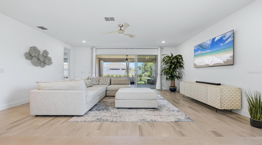 Palmetto, Florida 34221, 3 Bedroom Bedrooms, ,2 Bathroombathrooms,Residential,For Sale,Savino,0,Mfra4699077
