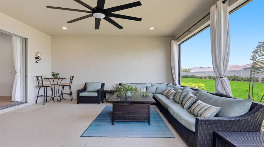 Palmetto, Florida 34221, 3 Bedroom Bedrooms, ,2 Bathroombathrooms,Residential,For Sale,Savino,0,Mfra4699077