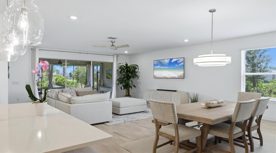 Palmetto, Florida 34221, 3 Bedroom Bedrooms, ,2 Bathroombathrooms,Residential,For Sale,Savino,0,Mfra4699077