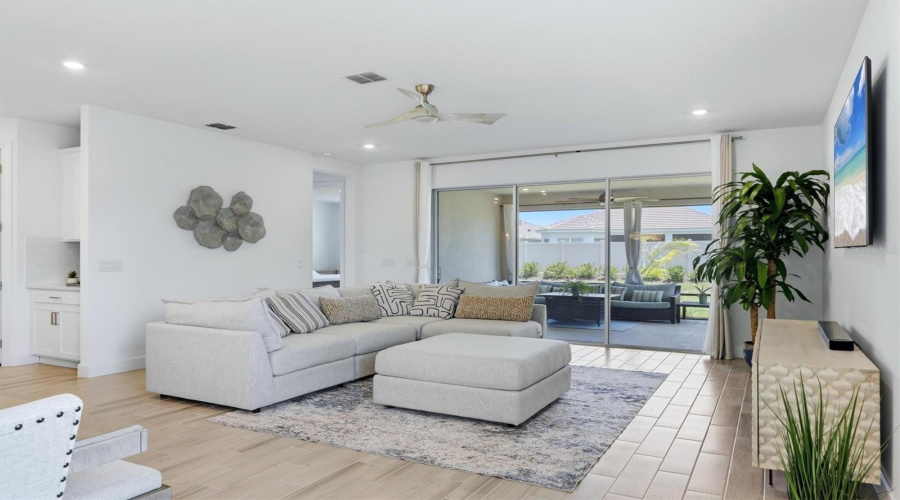 Palmetto, Florida 34221, 3 Bedroom Bedrooms, ,2 Bathroombathrooms,Residential,For Sale,Savino,0,Mfra4699077