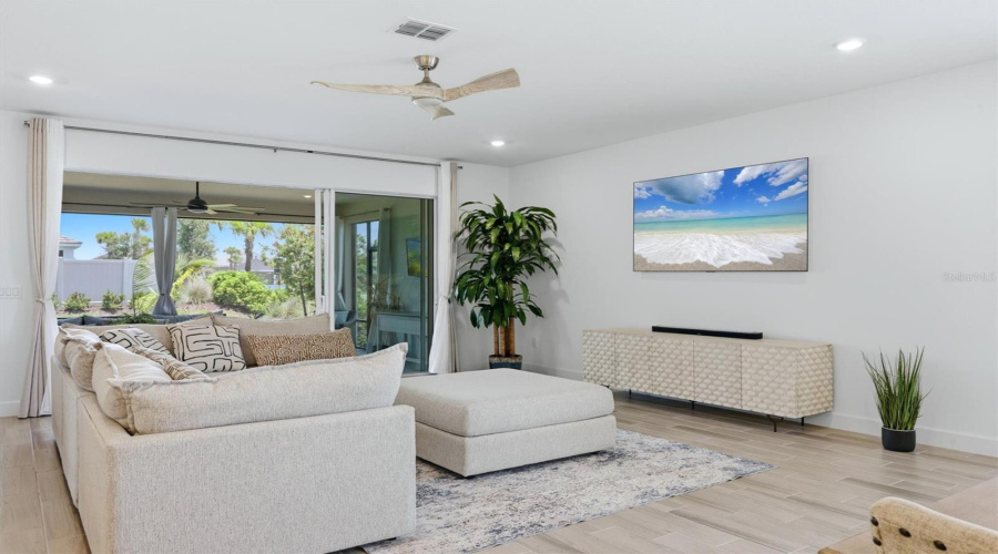 Palmetto, Florida 34221, 3 Bedroom Bedrooms, ,2 Bathroombathrooms,Residential,For Sale,Savino,0,Mfra4699077