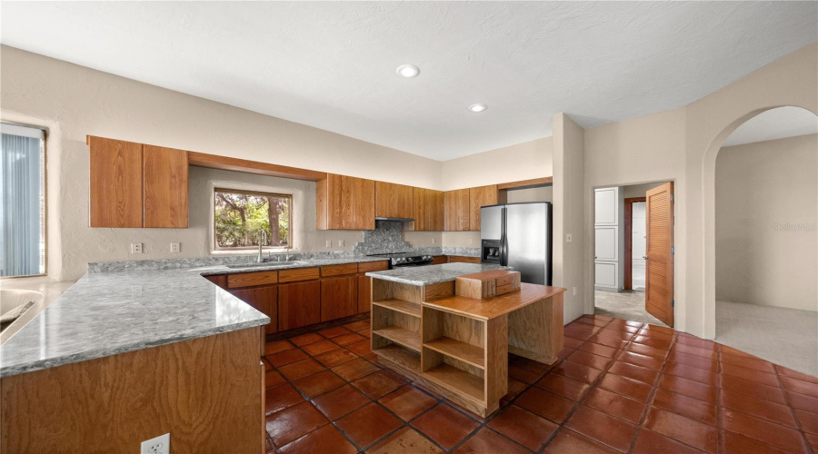 Weirsdale, Florida 32195, 4 Bedroom Bedrooms, ,4 Bathroombathrooms,Residential,For Sale,Sunset Harbor,0,Mfrom721755
